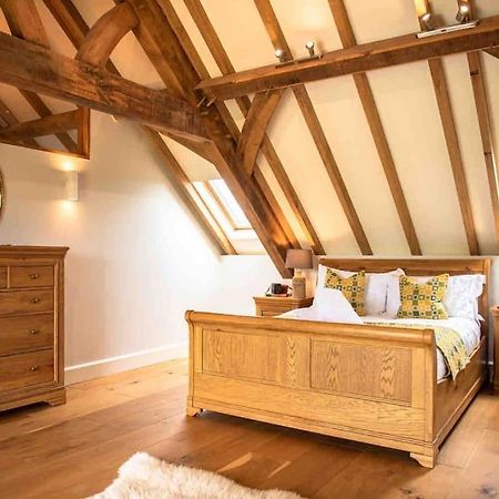Coed Farm-Hot Tub-Sleeps 12-Near Brecon Vila Exterior foto